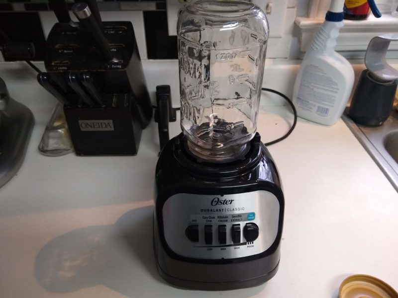 The mason jar blender hack: how to do it and why it works